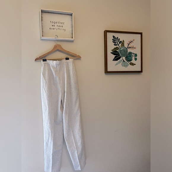 Jaclyn Smith, Khaki Linen Pants, Size 6 - Picture 2 of 5